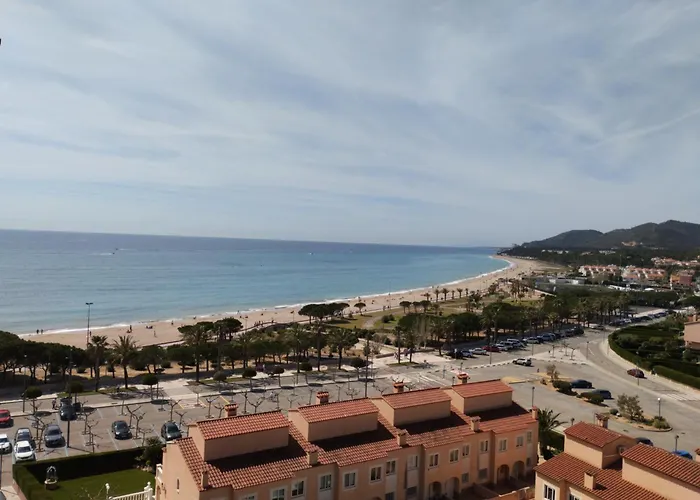 Apartamento Con Terraza, Vistas Playa Y Montana